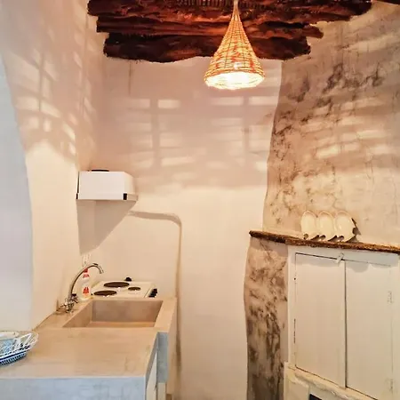Cave-Guesthouse To Heritage Home Kythnos Exterior photo