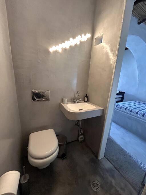 Cave-guesthouse To Heritage *