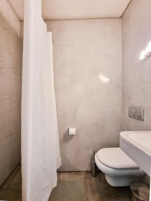 Cave-guesthouse To Heritage Kythnos